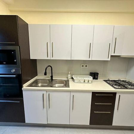 Luxueux Appartements - 2 Pieces Ou 4 Pieces - Quartiers Prises D'Almadies Et Ngor" Dakar Exterior photo