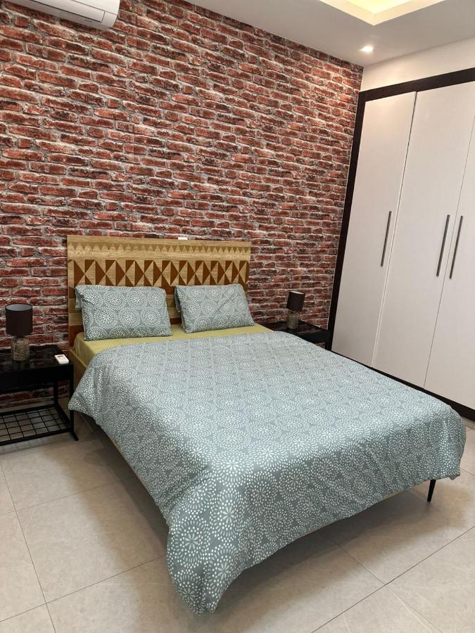 Luxueux Appartements - 2 Pieces Ou 4 Pieces - Quartiers Prises D'Almadies Et Ngor" Dakar Exterior photo