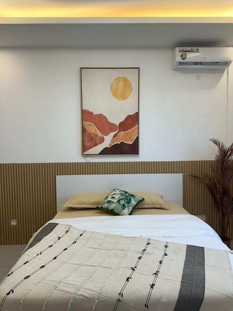 Luxueux Appartements - 2 Pieces Ou 4 Pieces - Quartiers Prises D'Almadies Et Ngor" Dakar Exterior photo