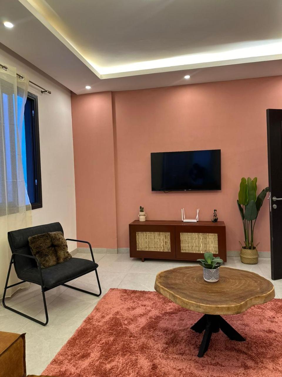 Luxueux Appartements - 2 Pieces Ou 4 Pieces - Quartiers Prises D'Almadies Et Ngor" Dakar Exterior photo